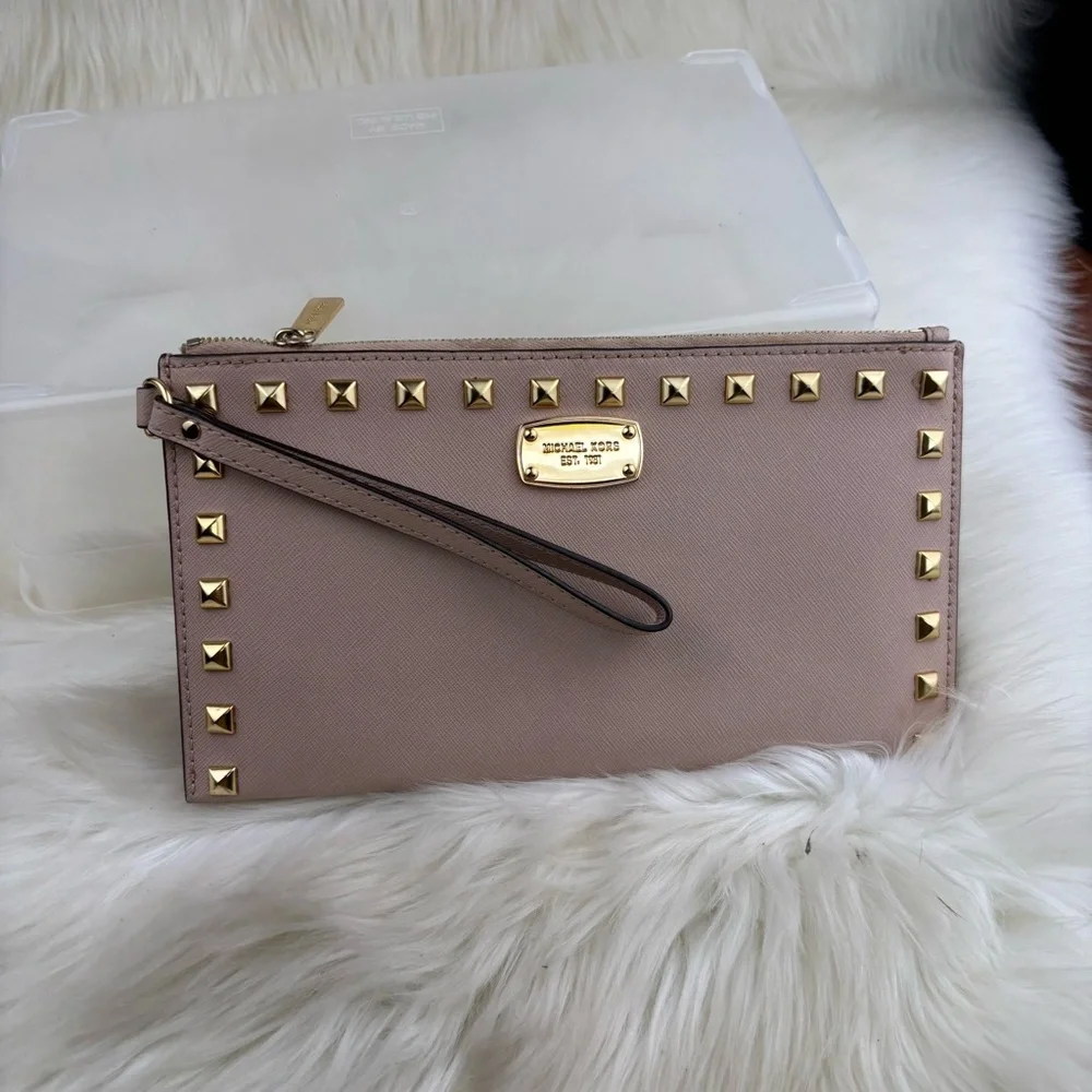 MICHAEL Michael Kors PINK STUDED WRIST BAG